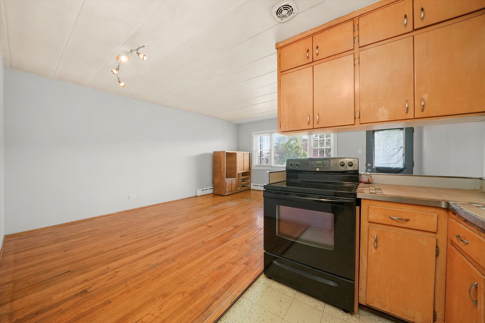 2716 Ridgeland Avenue #7, Berwyn, IL 60402