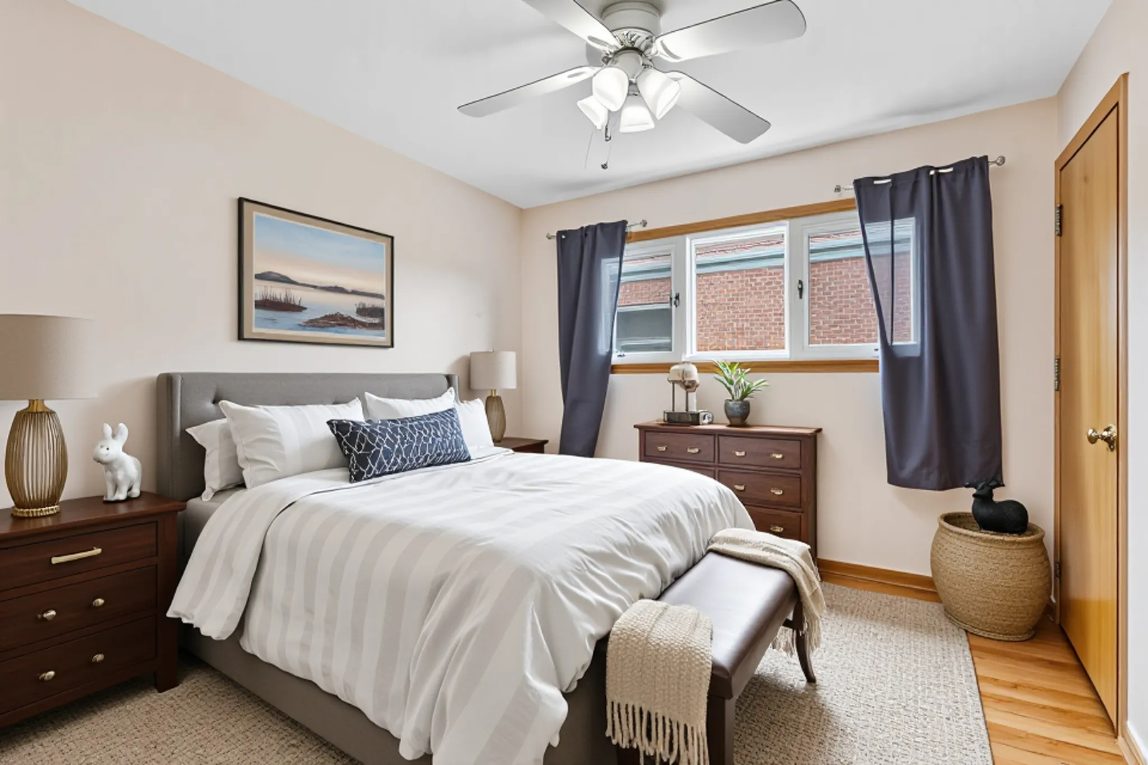 6045 S Narragansett Avenue, Chicago, IL 60638