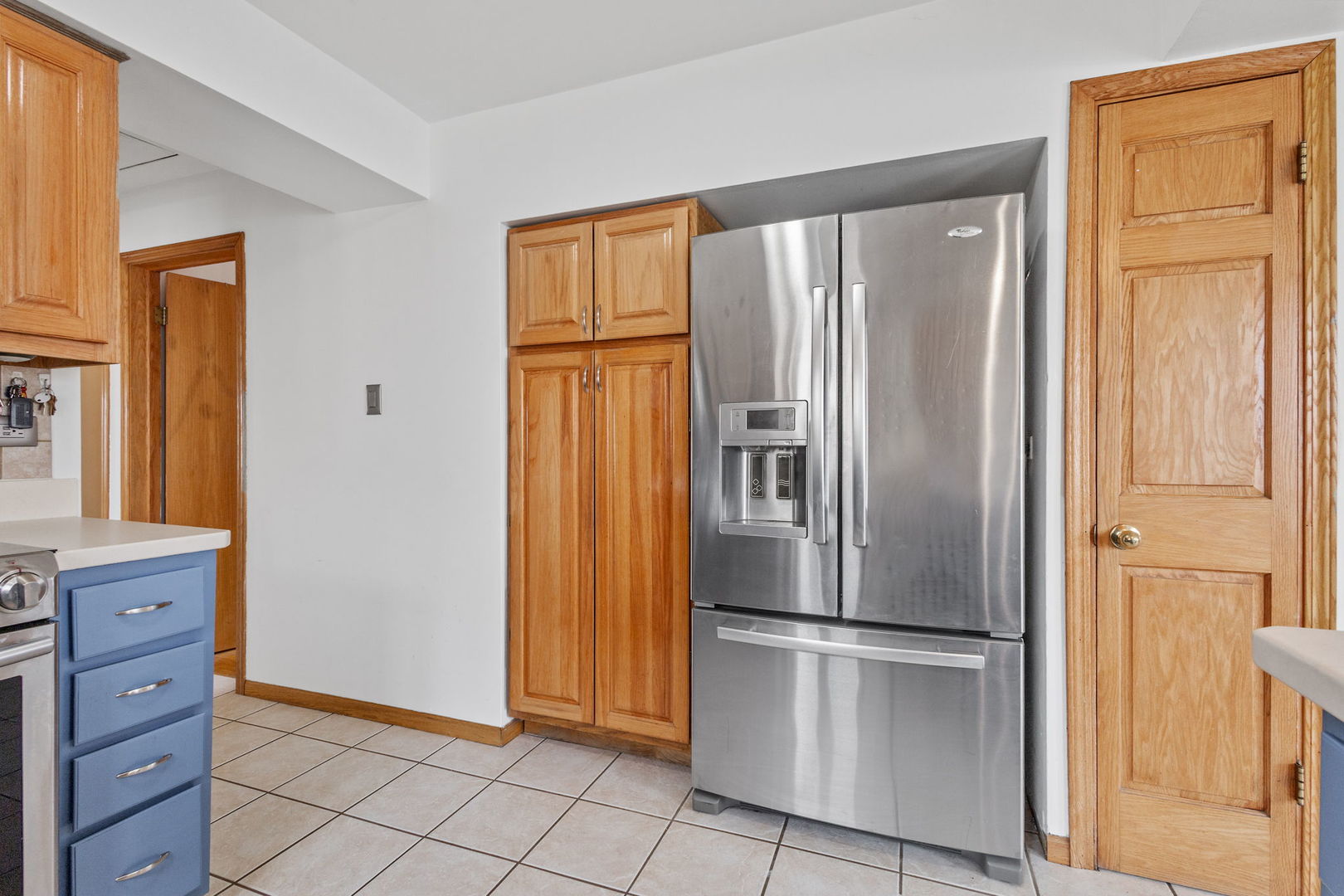 6045 S Narragansett Avenue, Chicago, IL 60638