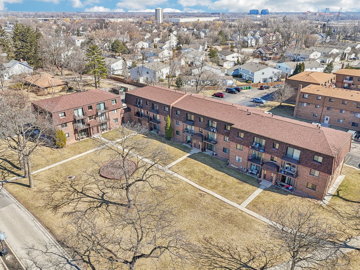 501 Mchenry Road #3B, Wheeling, IL 60090