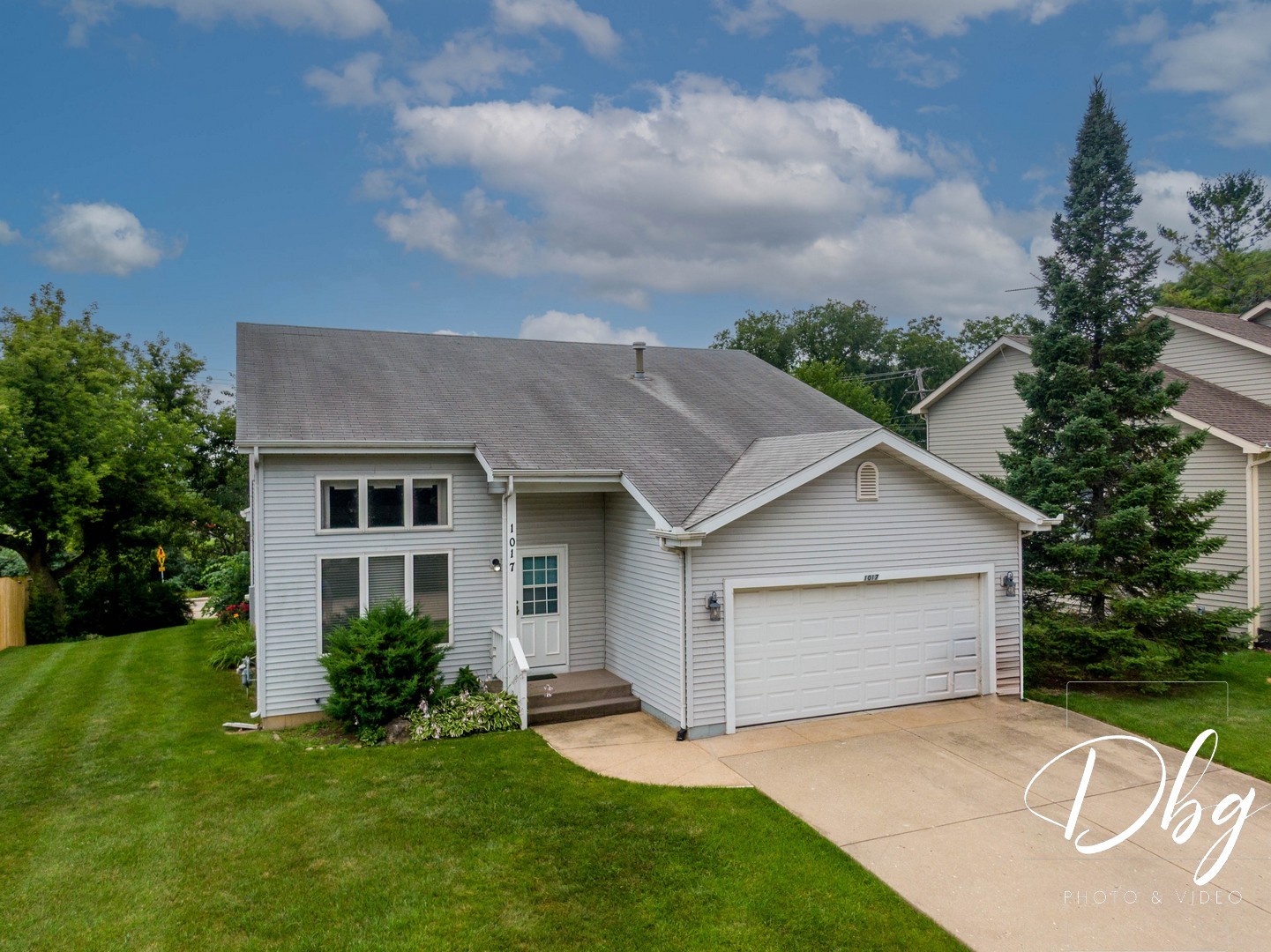 1017 Oaktree Trail, Lake Villa, IL 60046