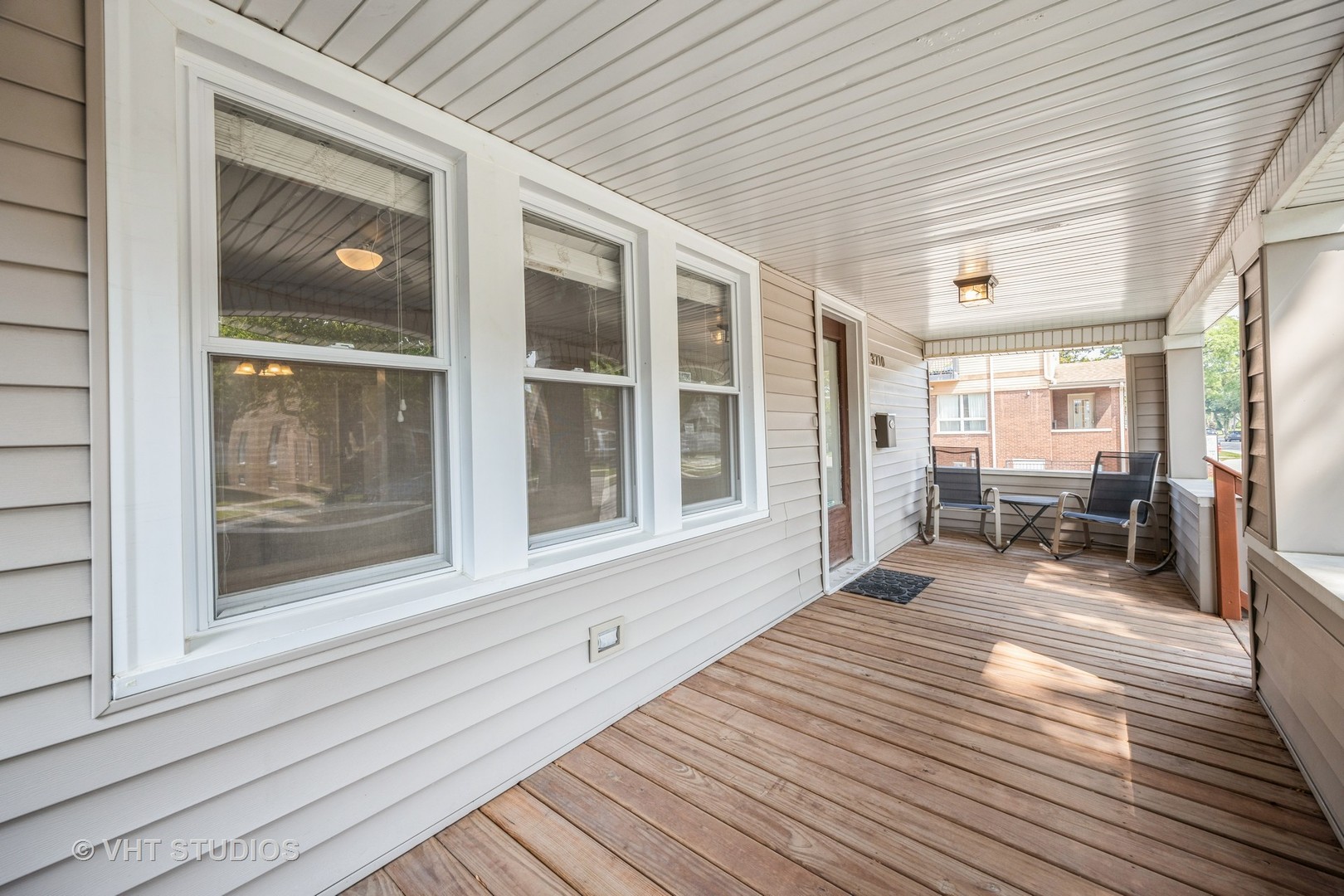 3710 Prairie Avenue, Brookfield, IL 60513