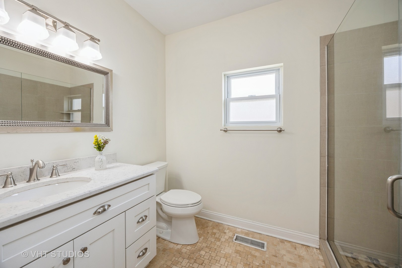 3710 Prairie Avenue, Brookfield, IL 60513