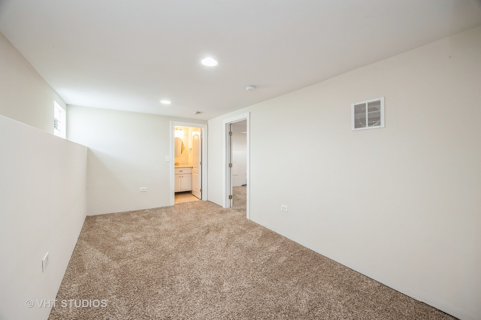 3710 Prairie Avenue, Brookfield, IL 60513