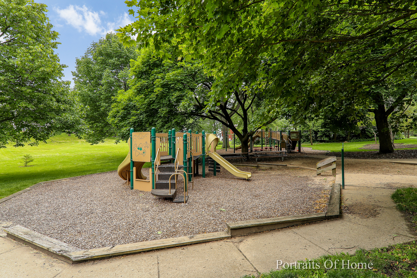 5244 Benton Avenue, Downers Grove, IL 60515