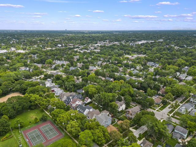 5244 Benton Avenue, Downers Grove, IL 60515