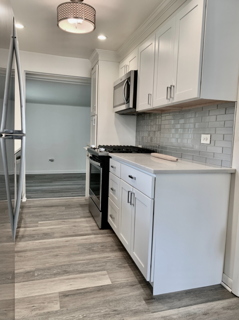 5121 W 101st Street, Oak Lawn, IL 60453