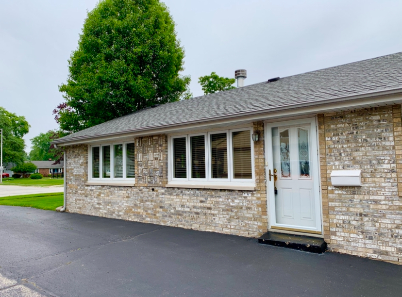 5121 W 101st Street, Oak Lawn, IL 60453