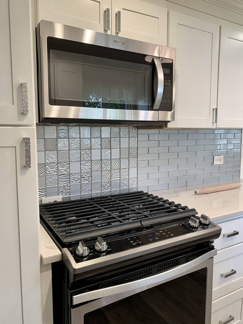 5121 W 101st Street, Oak Lawn, IL 60453