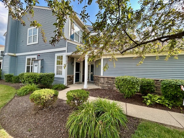 2370 Overlook Court #2370, Naperville, IL 60563