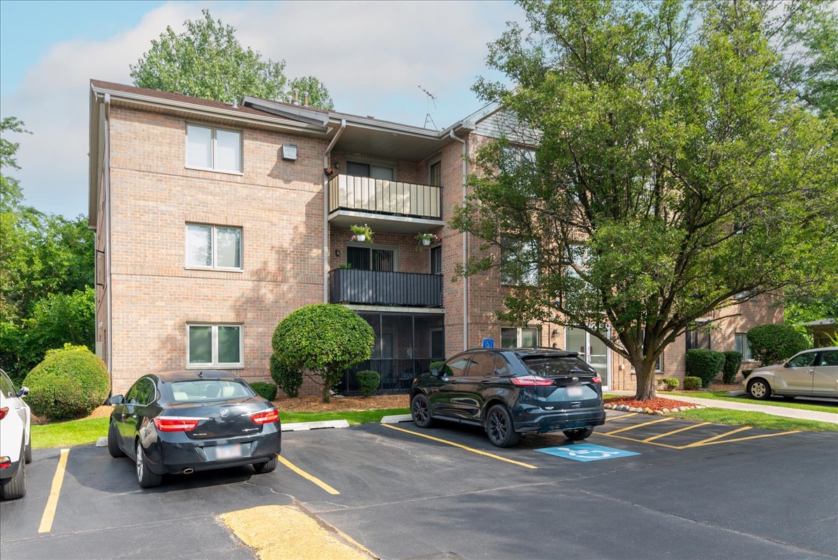 10268 Southwest Highway #3C, Chicago Ridge, IL 60415