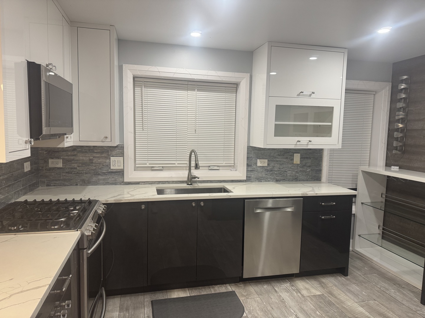 10268 Southwest Highway #3C, Chicago Ridge, IL 60415