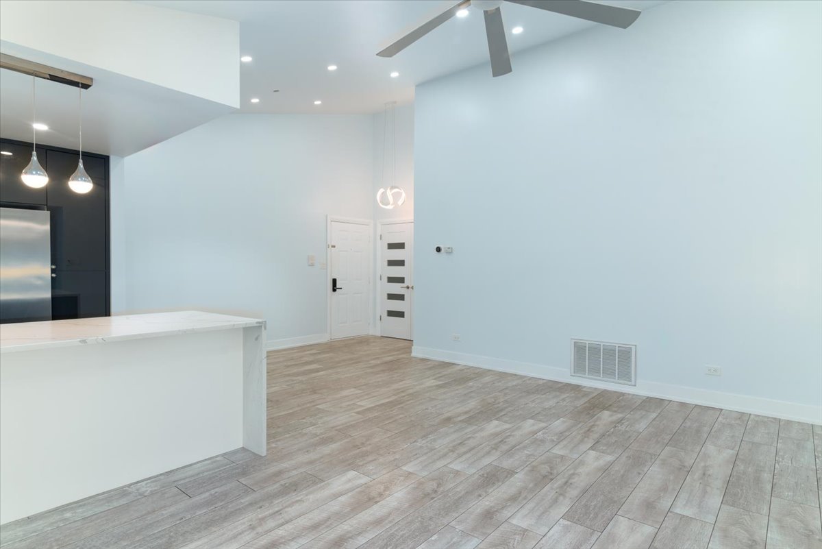 10268 Southwest Highway #3C, Chicago Ridge, IL 60415