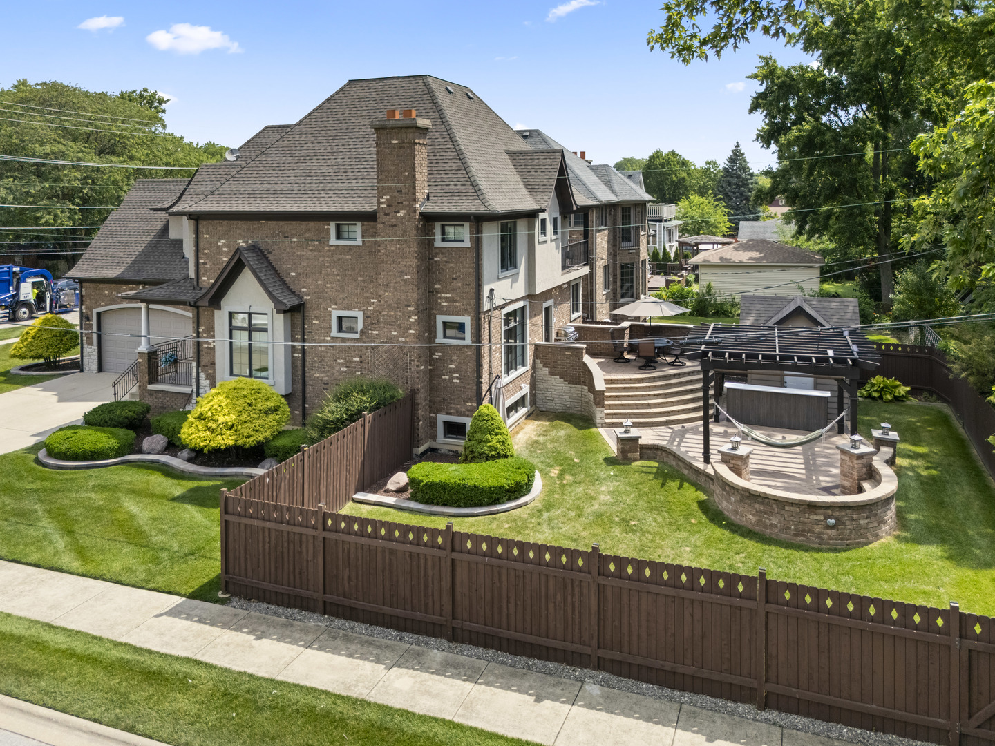 6453 W 81st Street, Burbank, IL 60459