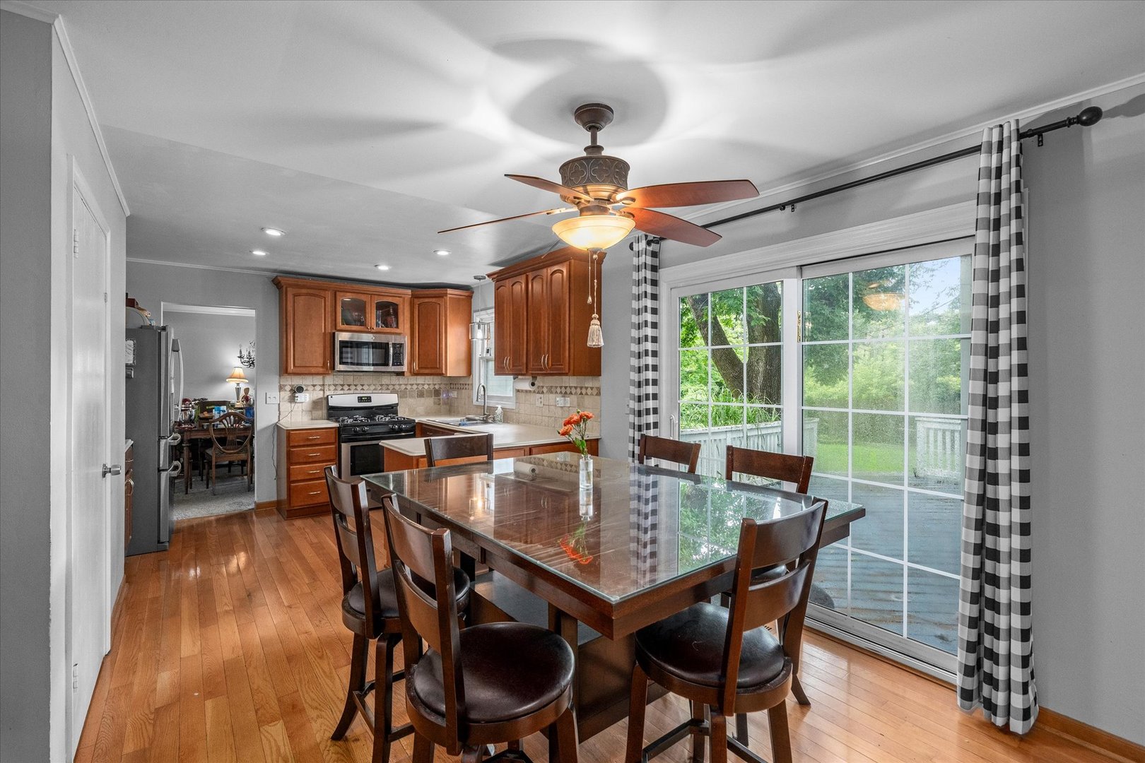 219 Winslow Court, Naperville, IL 60565