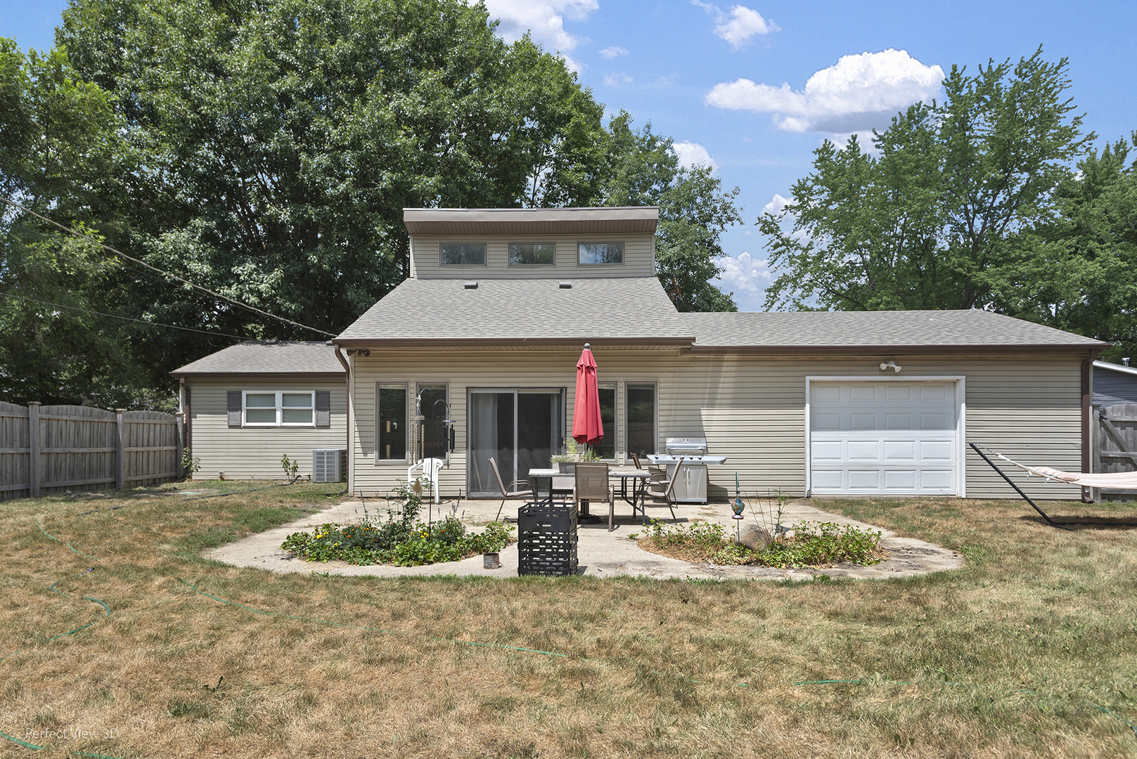 3400 N Goldfinch Court, Morris, IL 60450