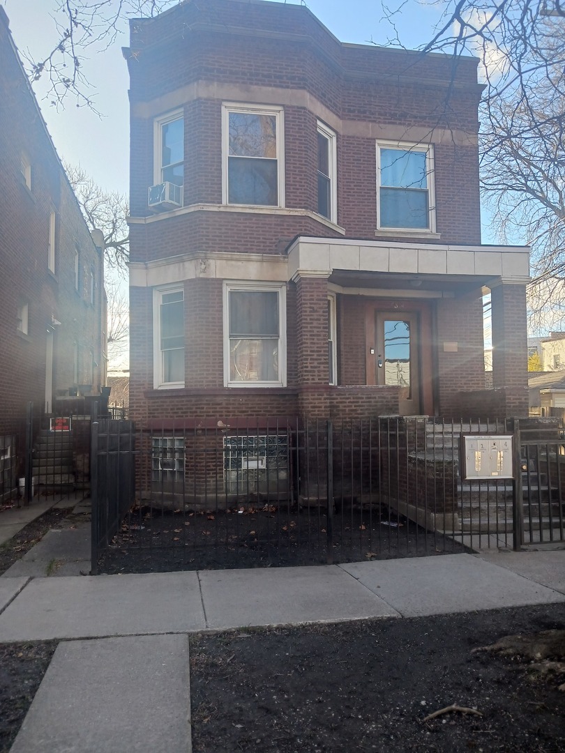 5514 S Winchester Avenue, Chicago, IL 60636