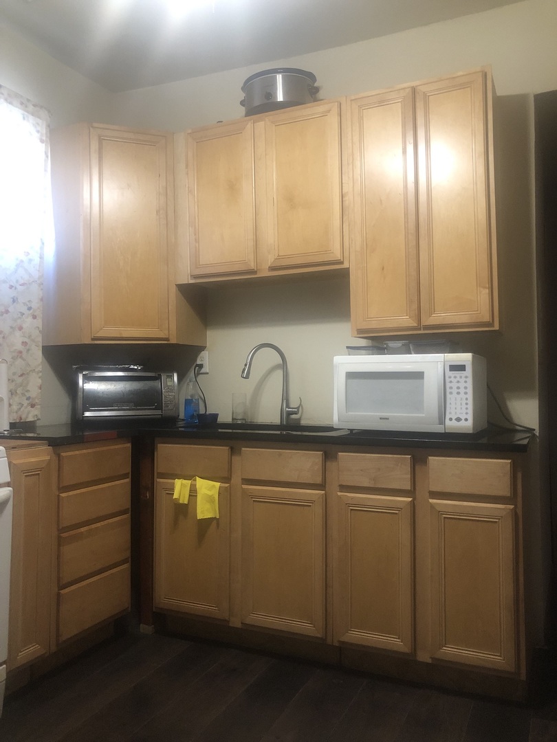 5514 S Winchester Avenue, Chicago, IL 60636