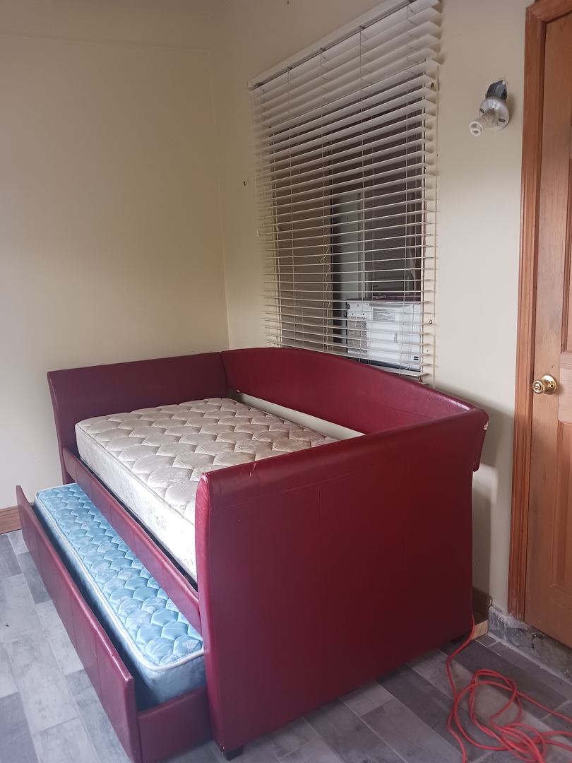 5514 S Winchester Avenue, Chicago, IL 60636