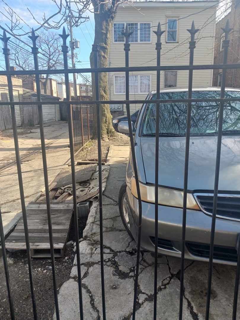 5514 S Winchester Avenue, Chicago, IL 60636