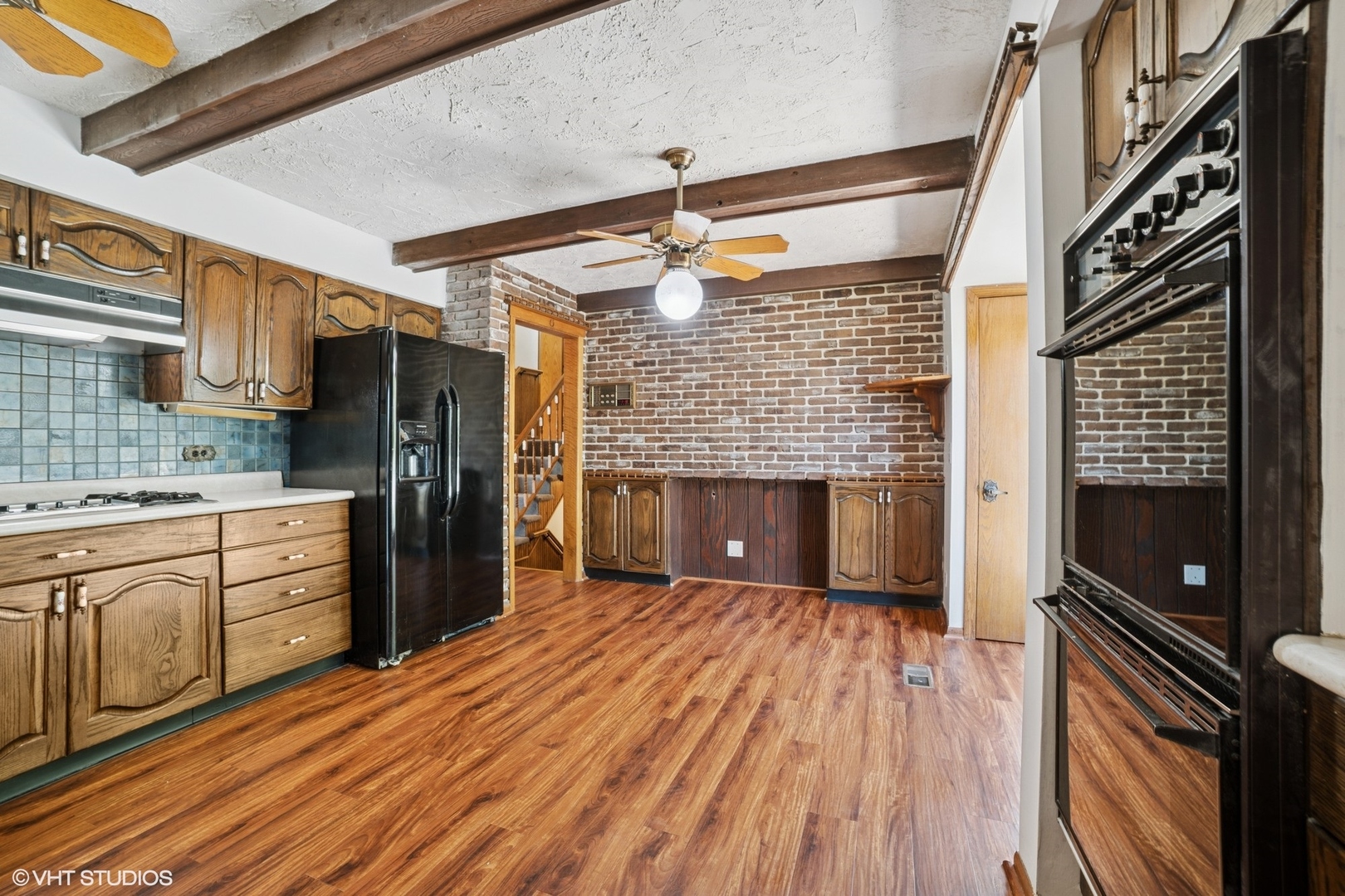 6 Spring Valley Lane, Streamwood, IL 60107