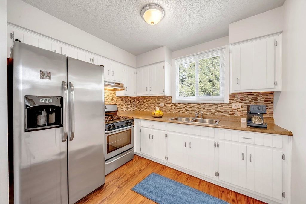 14433 Springfield Avenue, Midlothian, IL 60445