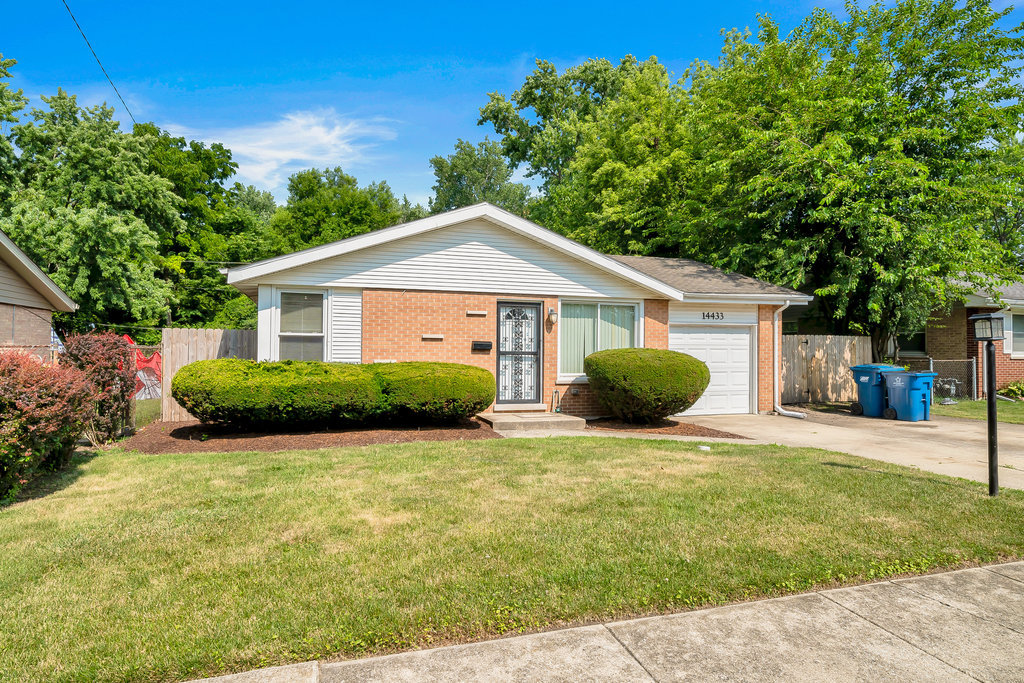 14433 Springfield Avenue, Midlothian, IL 60445