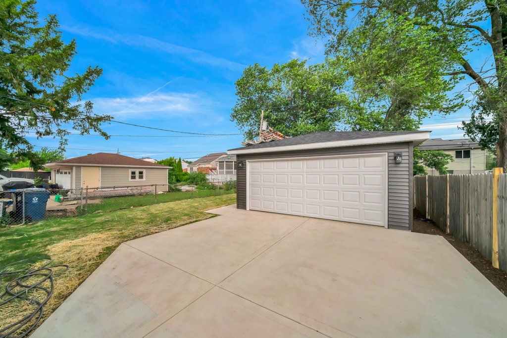 3008 141st Street, Blue Island, IL 60406