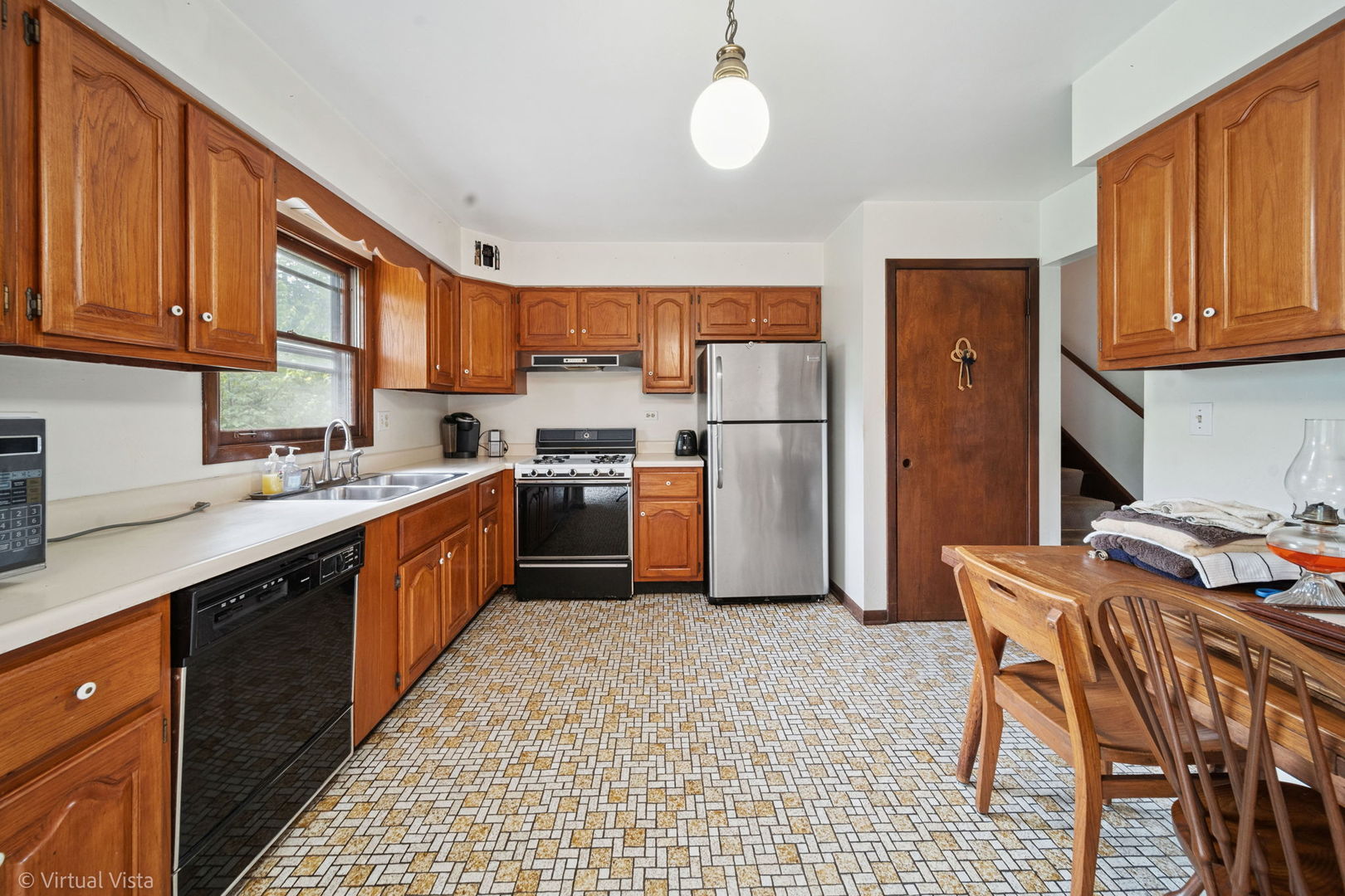 2845 87th Street, Darien, IL 60561