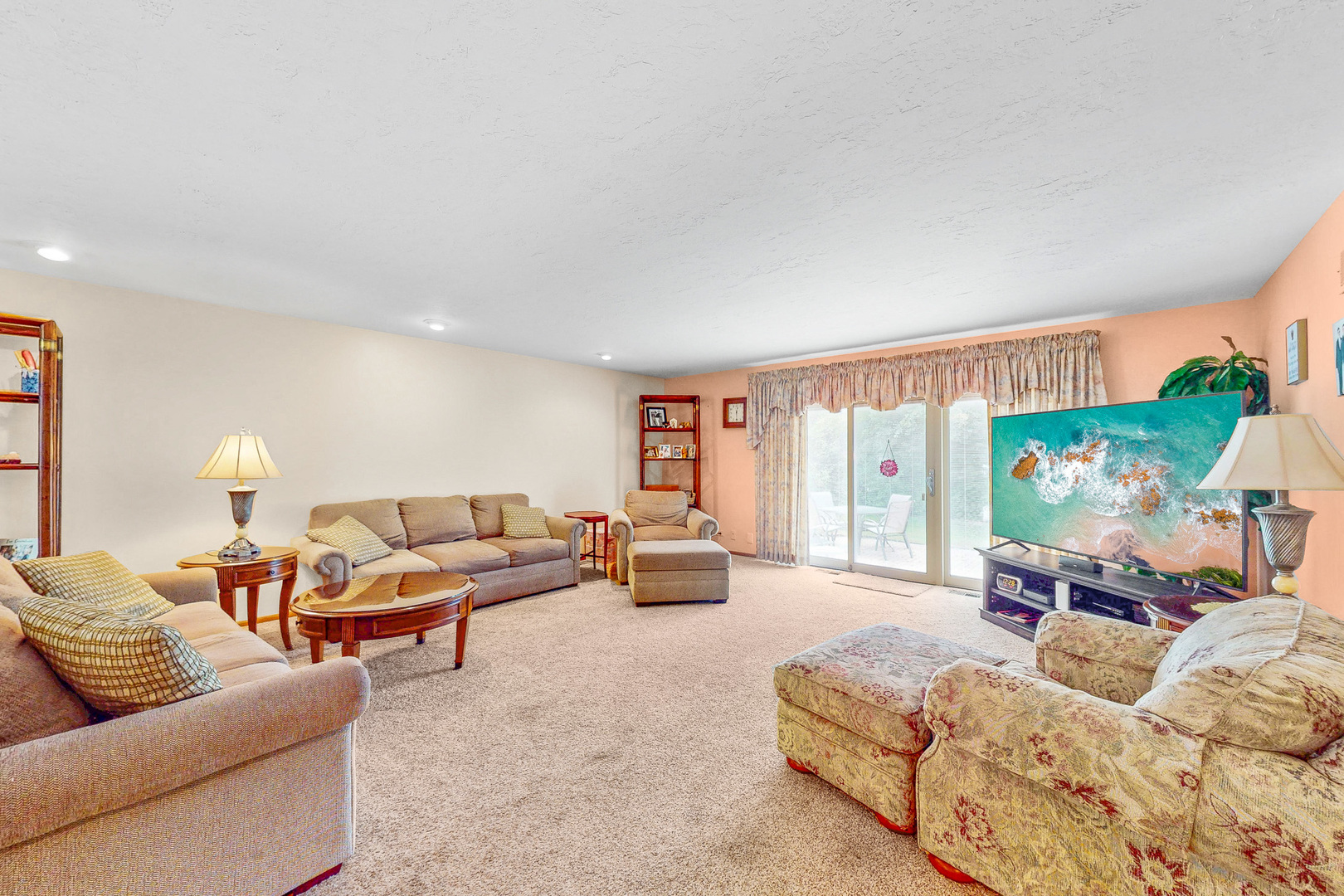 476 Hiawatha Trail, Wood Dale, IL 60191