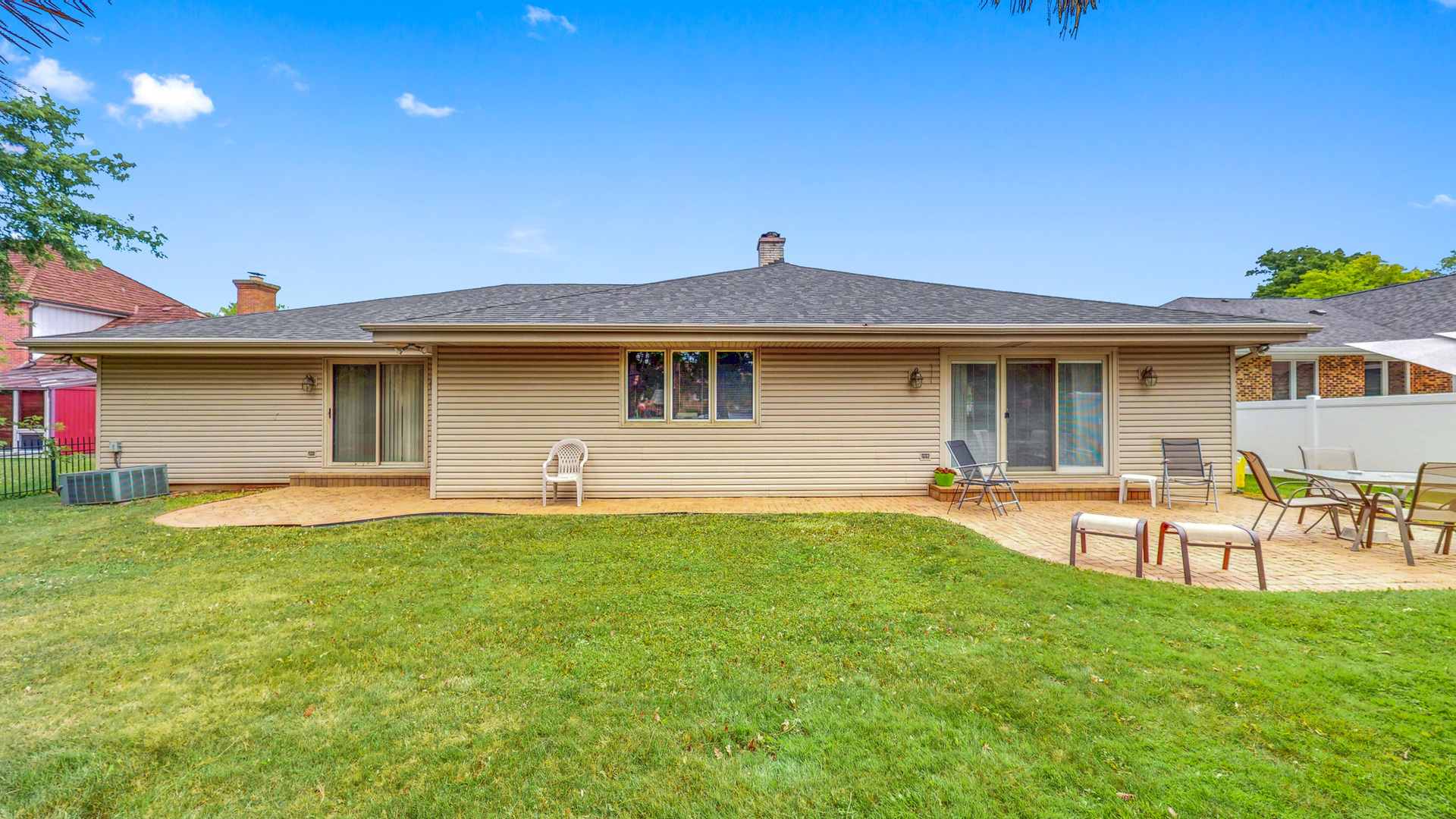 476 Hiawatha Trail, Wood Dale, IL 60191