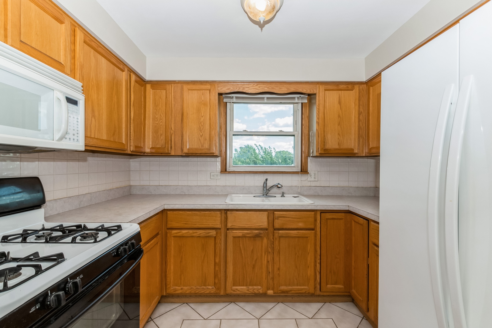 17421 70th Avenue #2W, Tinley Park, IL 60477