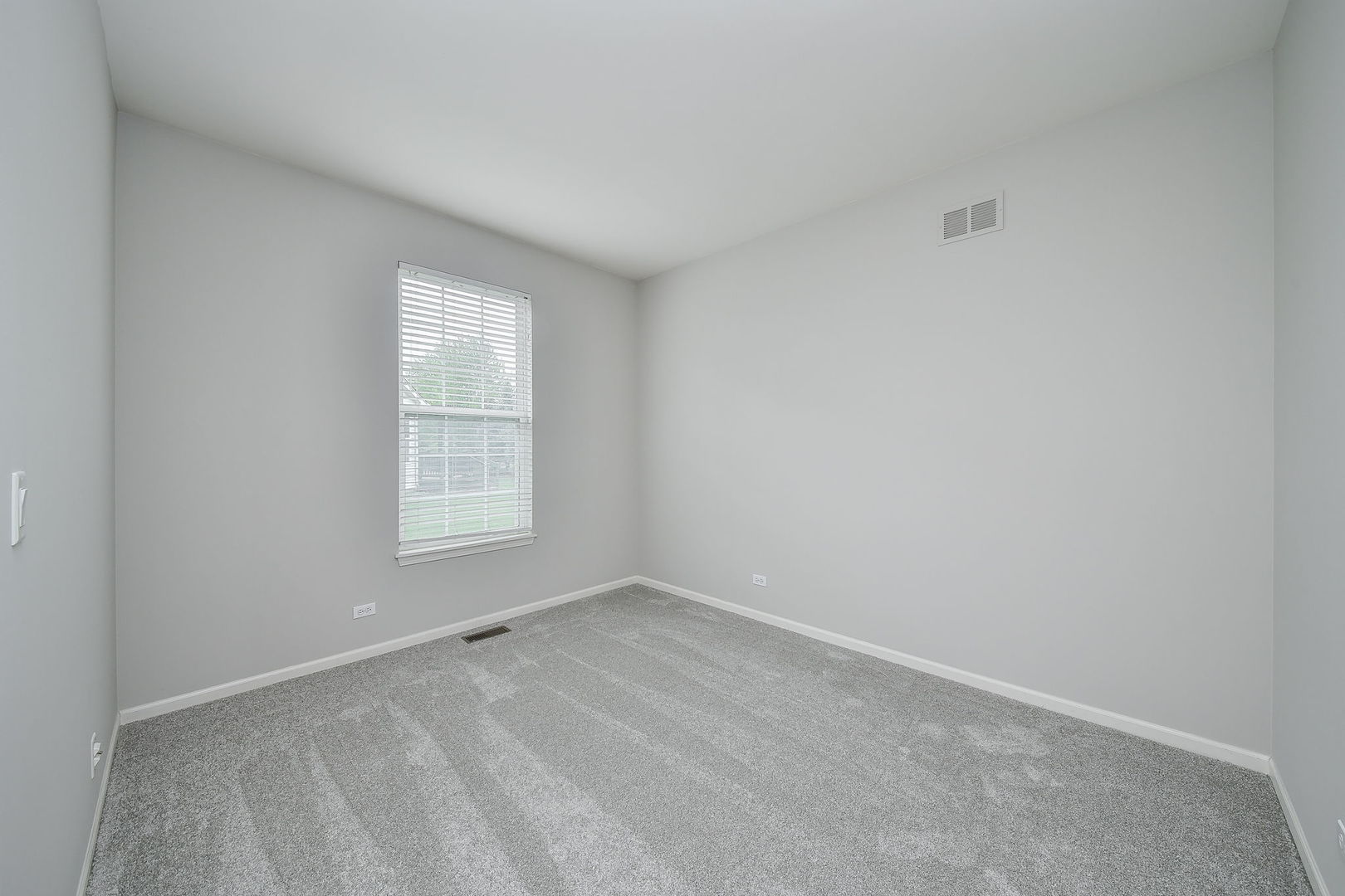 1834 Highbury Lane, Aurora, IL 60502