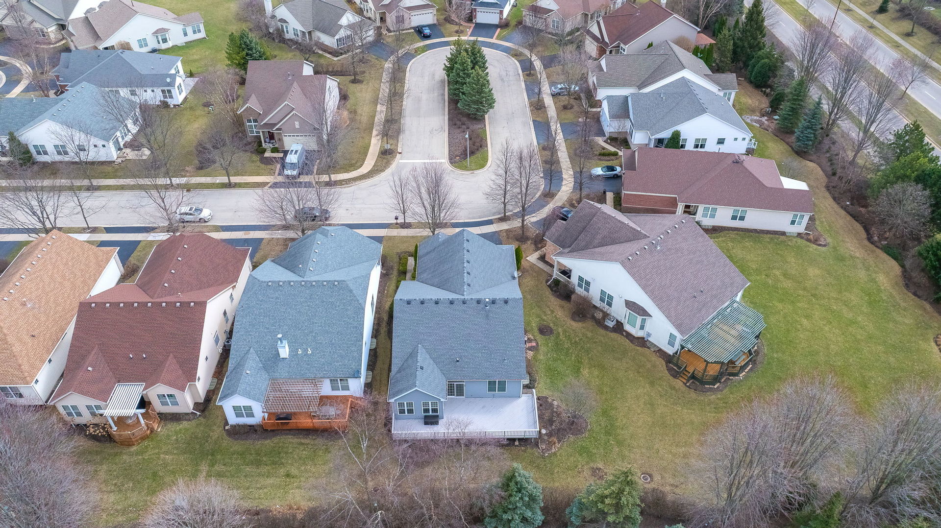 1834 Highbury Lane, Aurora, IL 60502