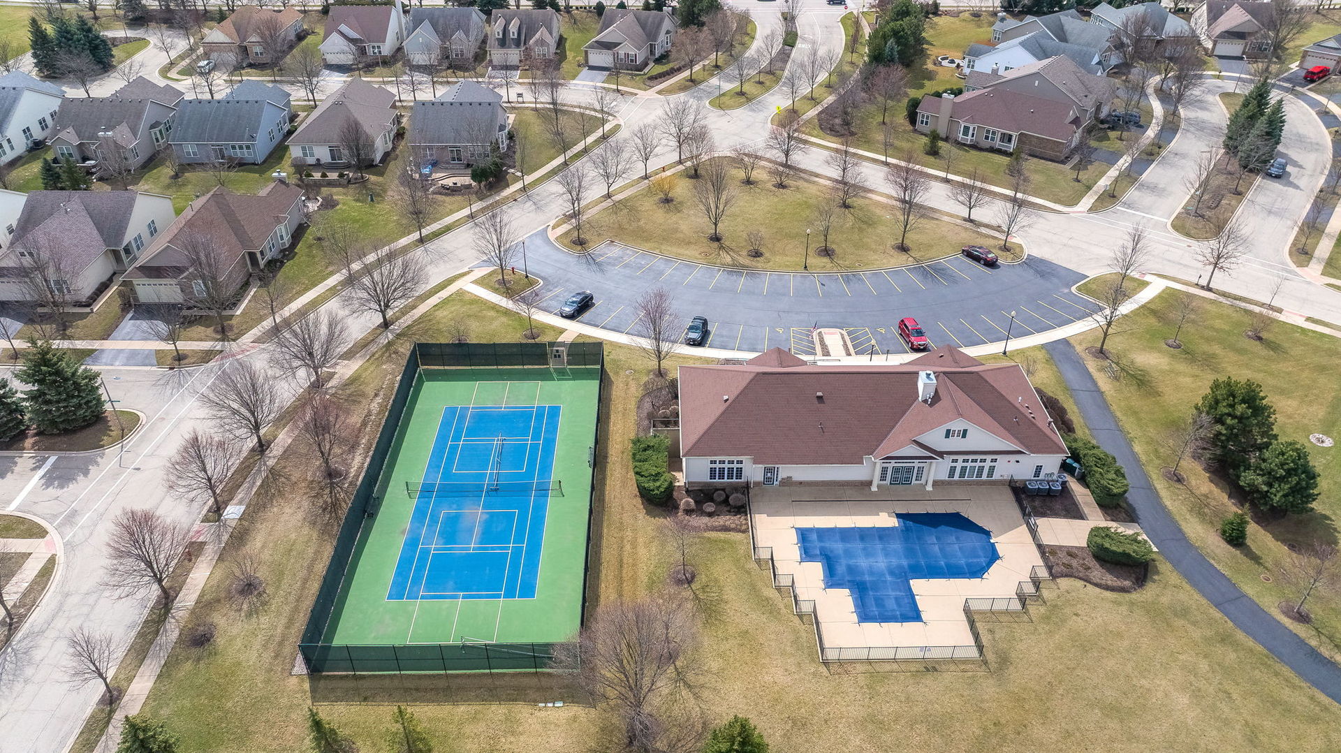 1834 Highbury Lane, Aurora, IL 60502