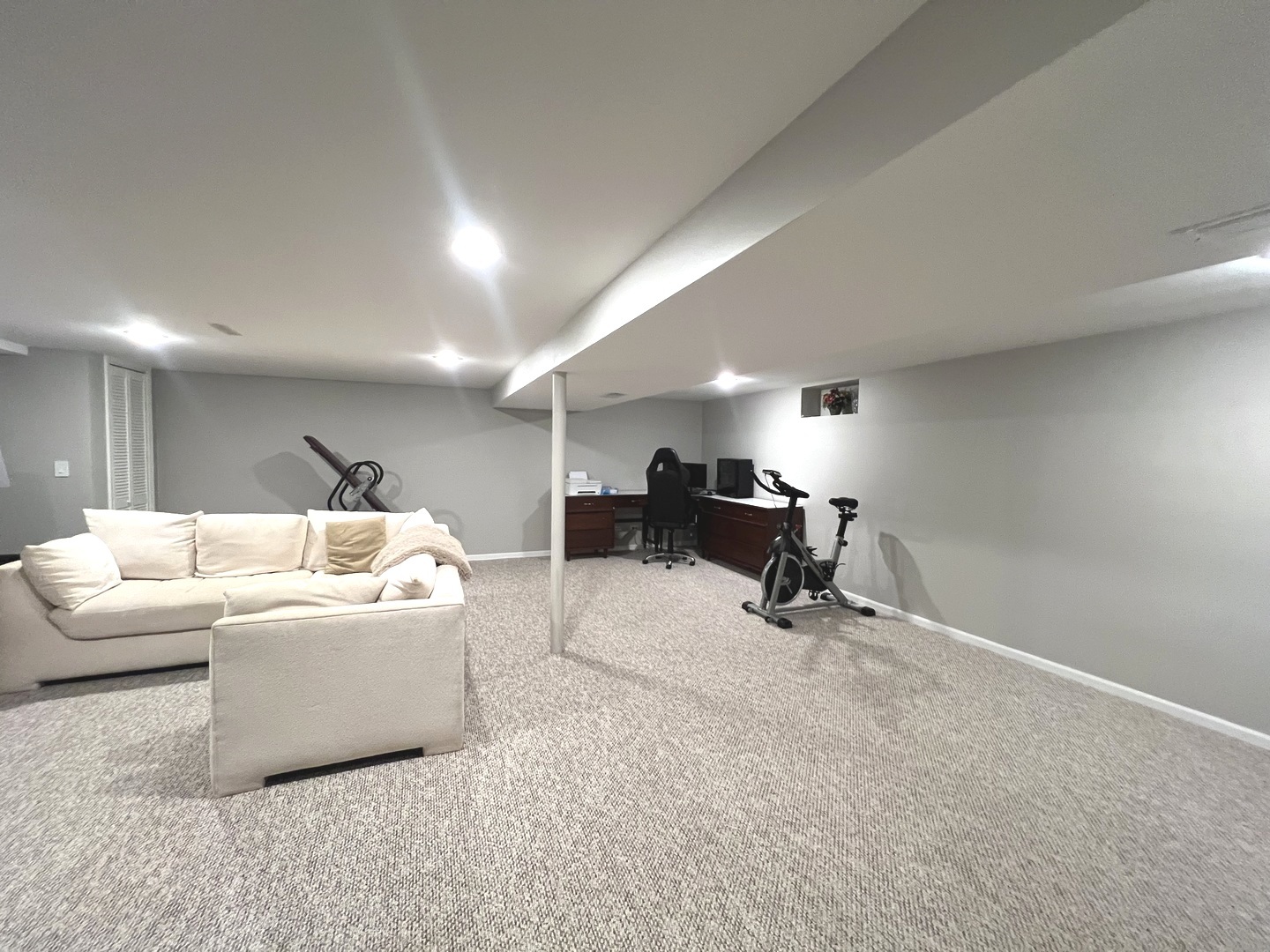 8809 Oleander Avenue, Morton Grove, IL 60053