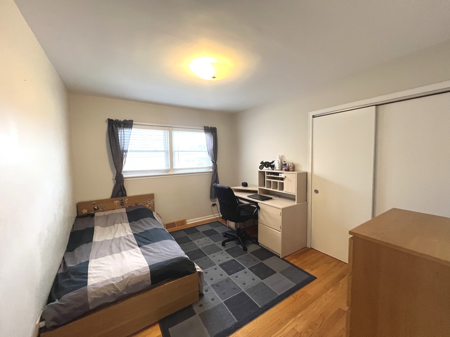 8809 Oleander Avenue, Morton Grove, IL 60053