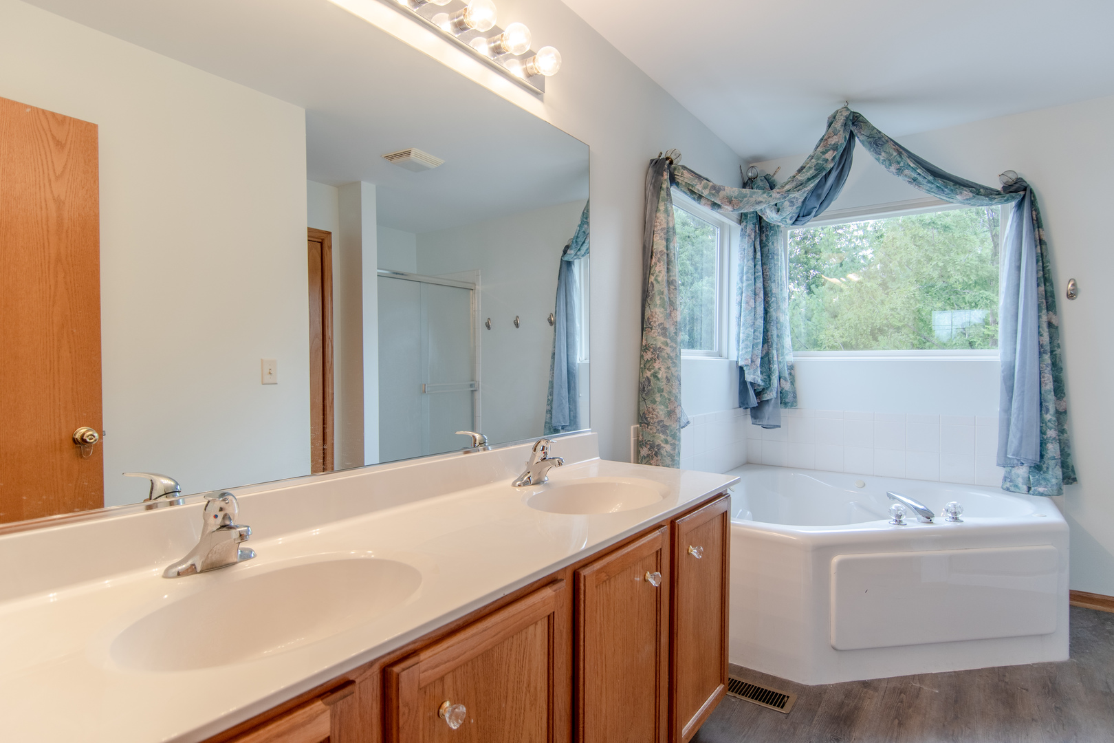 1607 GRAND HIGHLANDS Drive, Plainfield, IL 60586
