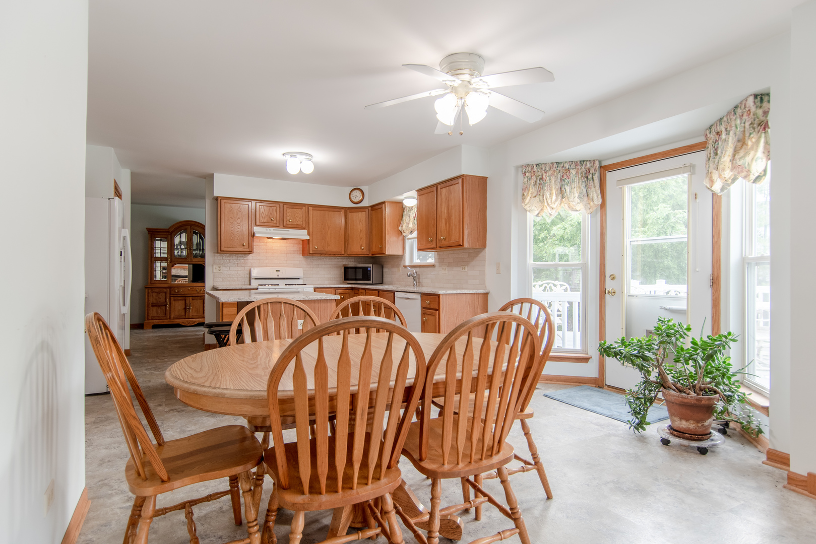1607 GRAND HIGHLANDS Drive, Plainfield, IL 60586