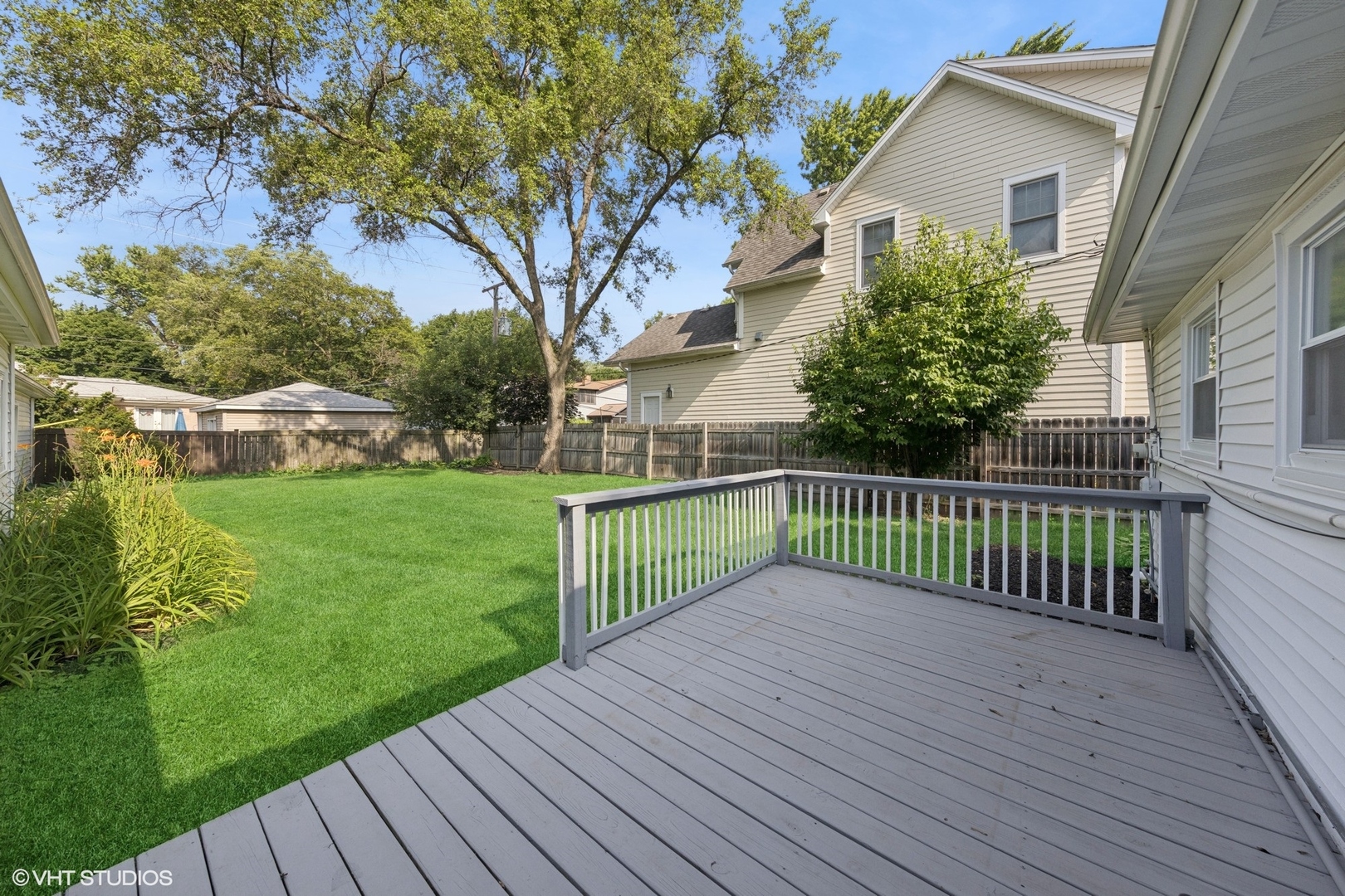 132 MOHAWK Drive, Clarendon Hills, IL 60514