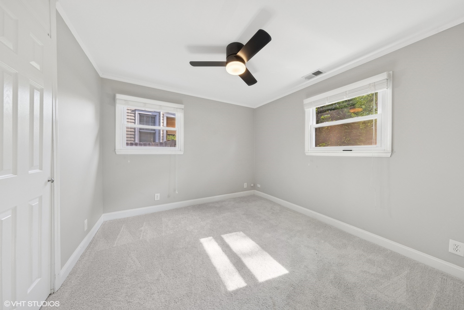 132 MOHAWK Drive, Clarendon Hills, IL 60514