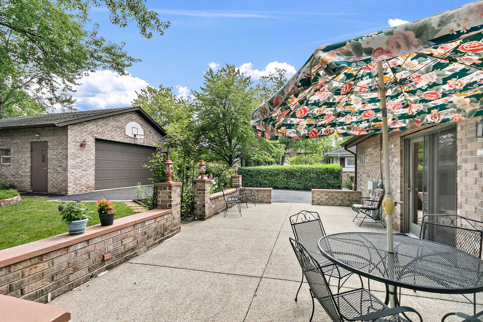 385 illinois Boulevard, Hoffman Estates, IL 60169
