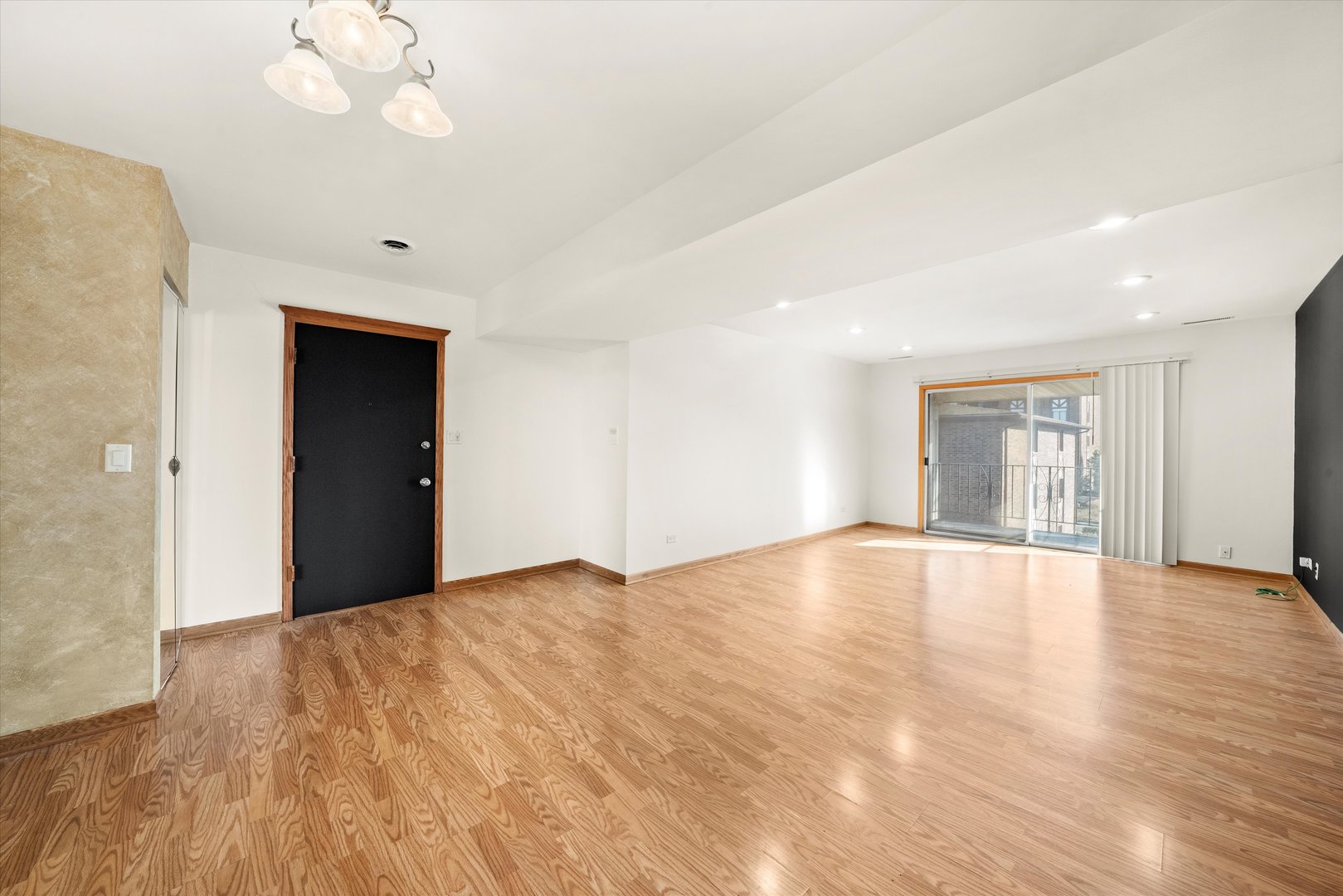 5721 CIRCLE Drive #304, Oak Lawn, IL 60453
