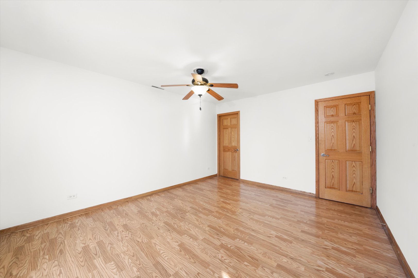 5721 CIRCLE Drive #304, Oak Lawn, IL 60453