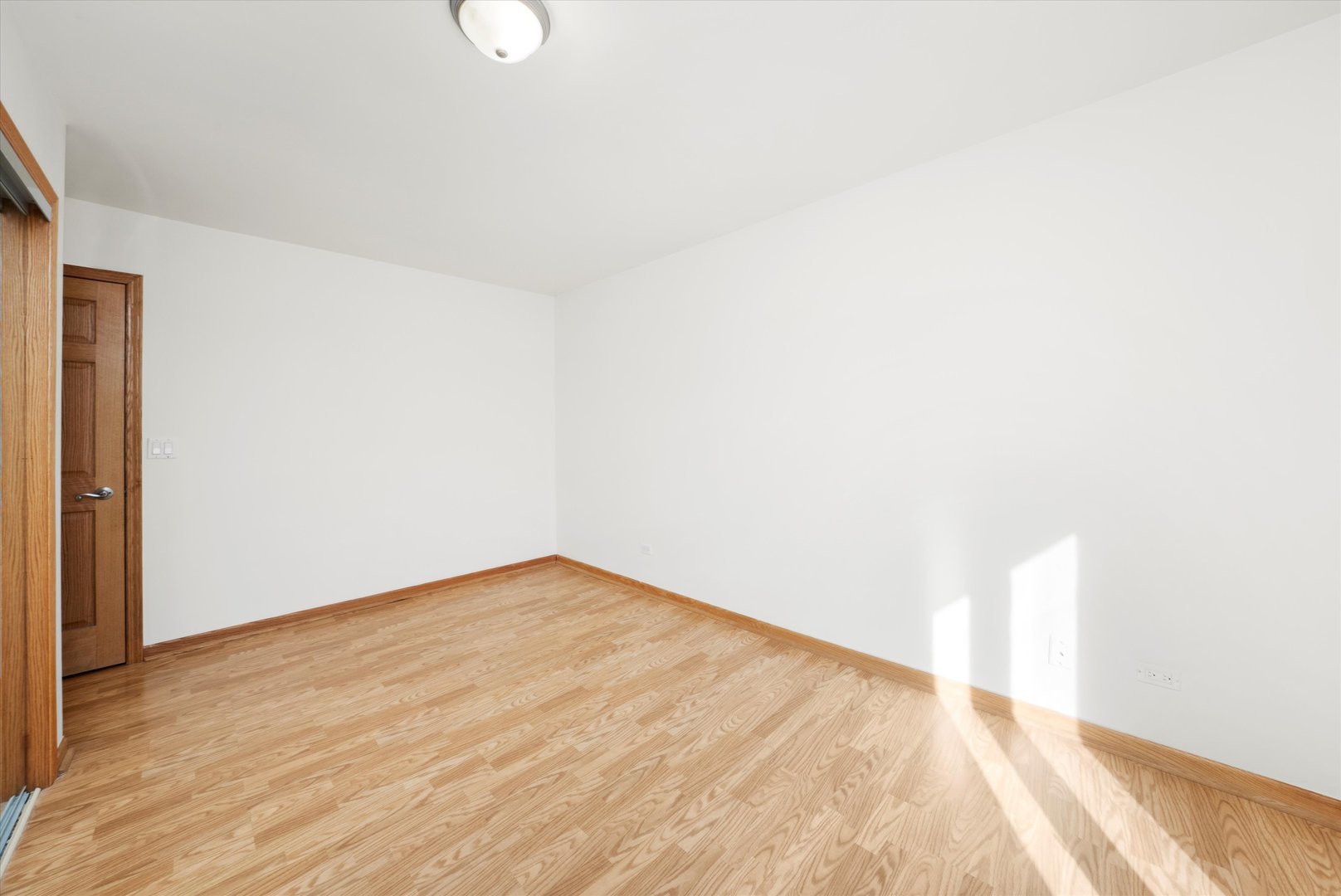 5721 CIRCLE Drive #304, Oak Lawn, IL 60453
