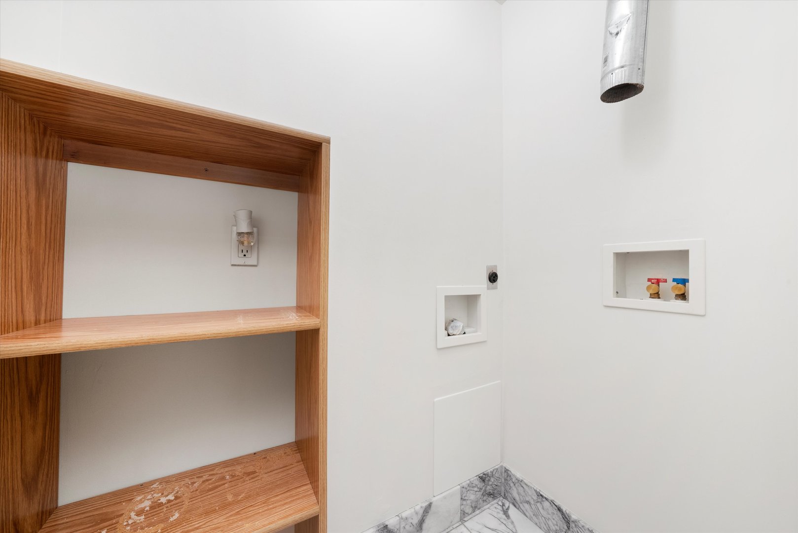 5721 CIRCLE Drive #304, Oak Lawn, IL 60453