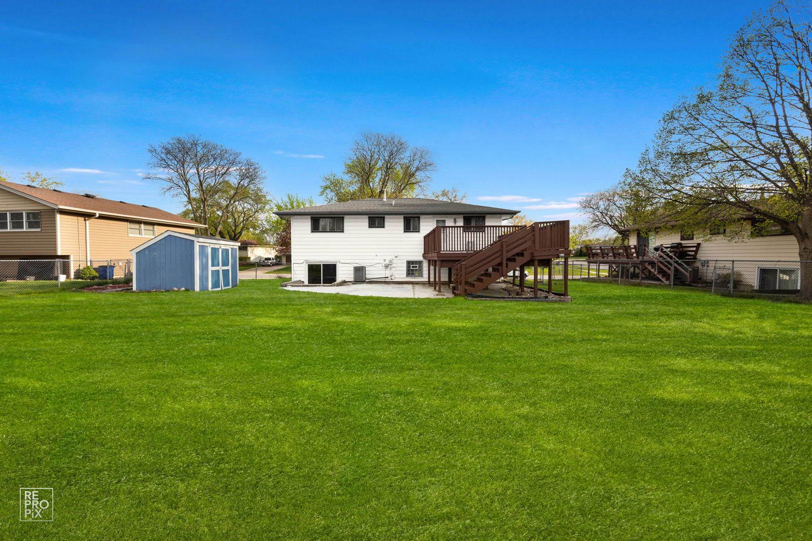 728 Boxwood Drive, Schaumburg, IL 60193