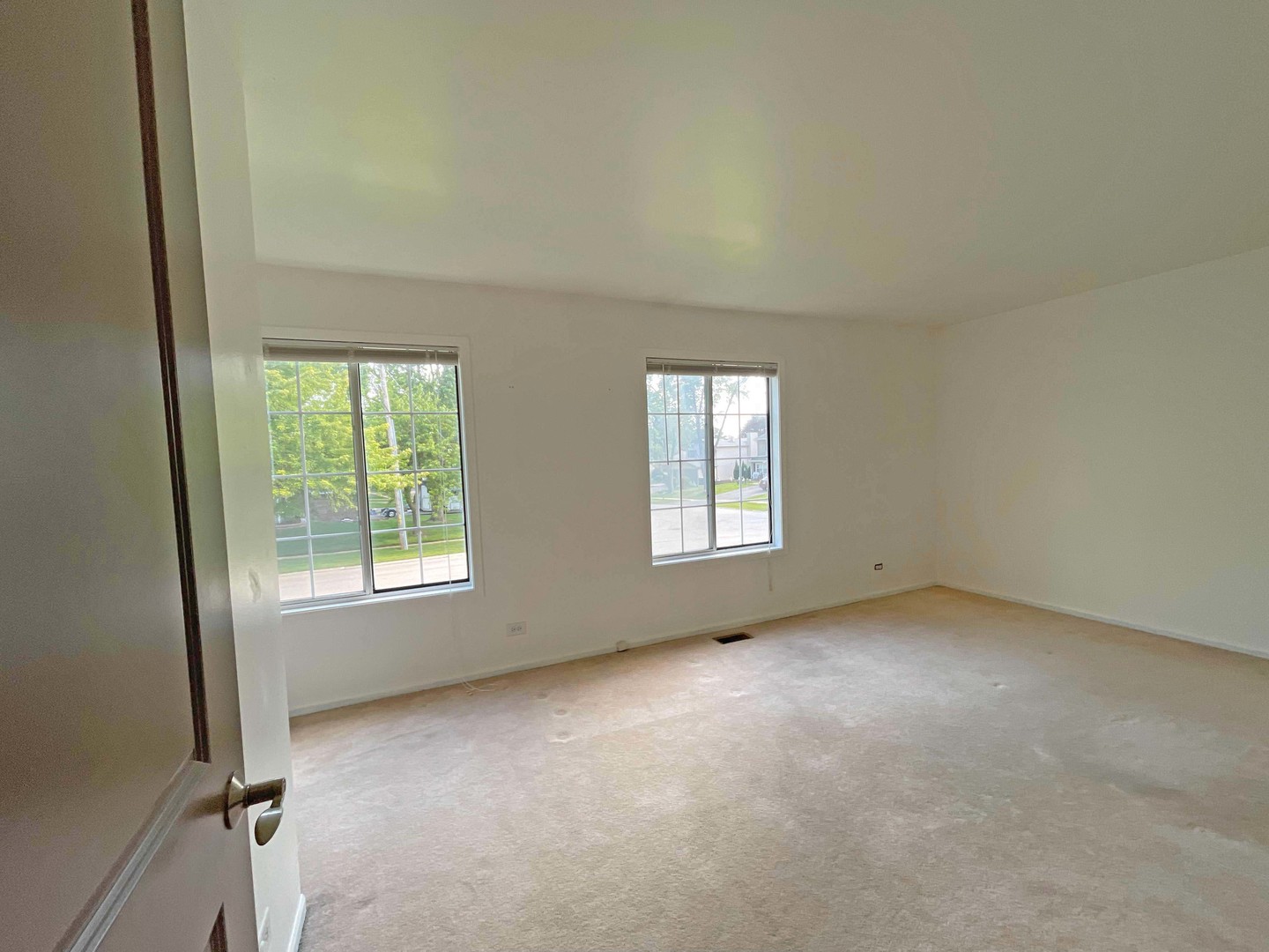 211 E Oneida Avenue #G, Bartlett, IL 60103
