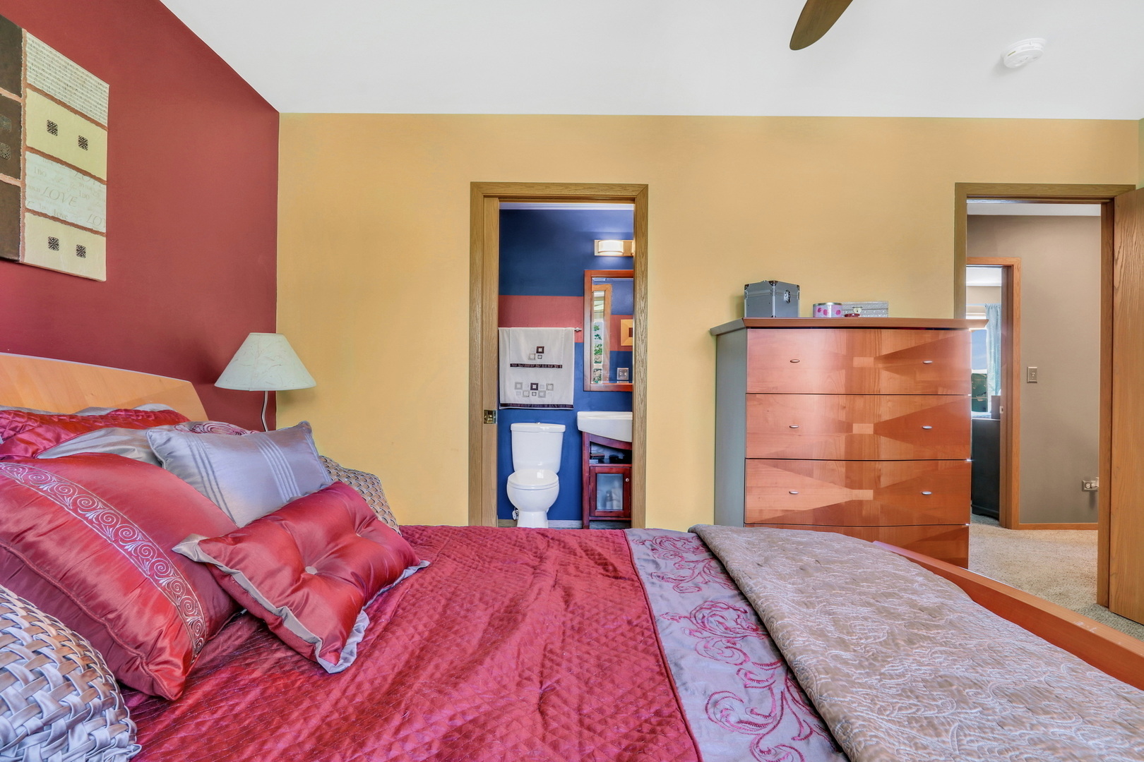 1111 Pheasant Run, Zion, IL 60099