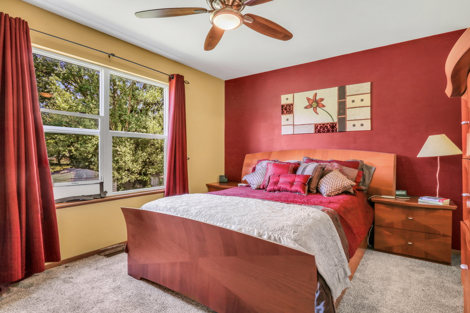 1111 Pheasant Run, Zion, IL 60099